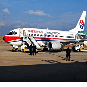 佛山机场货运航空快运业稳步发展的原因是什么？